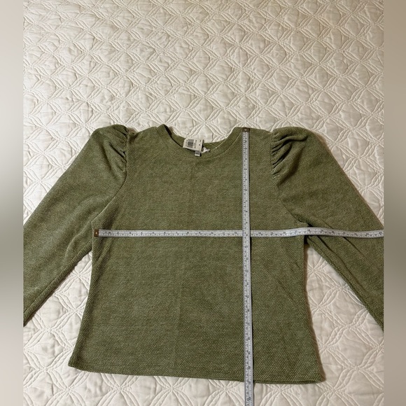 New - Love J - Tie Dyed Puff Shoulder Shirt | New - L - Picture 12 of 13